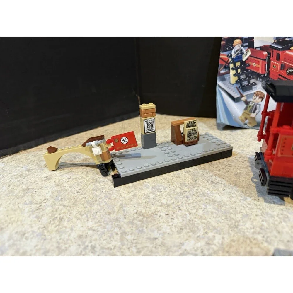 Harry Potter Hogwarts Express Building Blocks Train Set- not LEGO